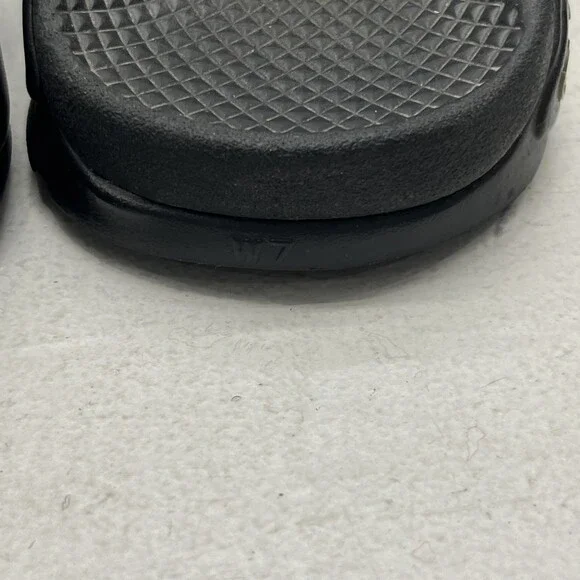 Chaco Black & Green Non-Marking Slip-On Adjustable Sandals Women’s Size 7 - Picture 4 of 11